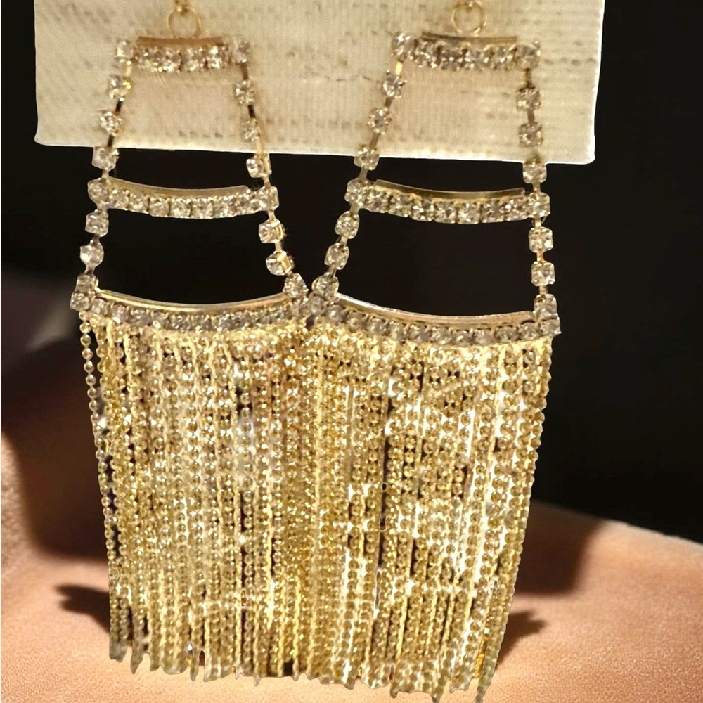 Bisou Bar NWT gold shoulder
duster,rhinestone, gold fringe,face framing New Year